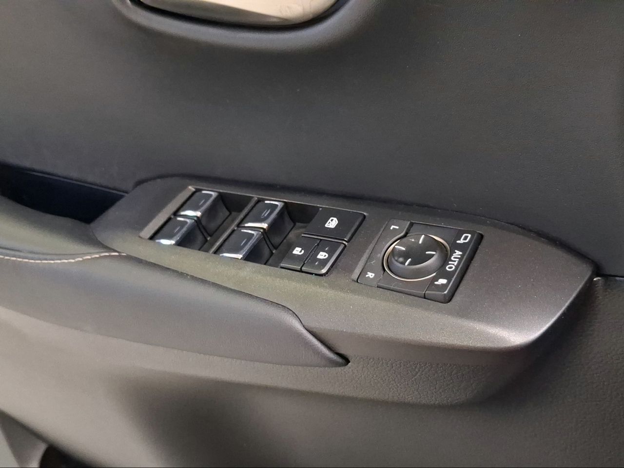 Lexus NX 2.5 300h Business Navigation 2WD  - Foto 19