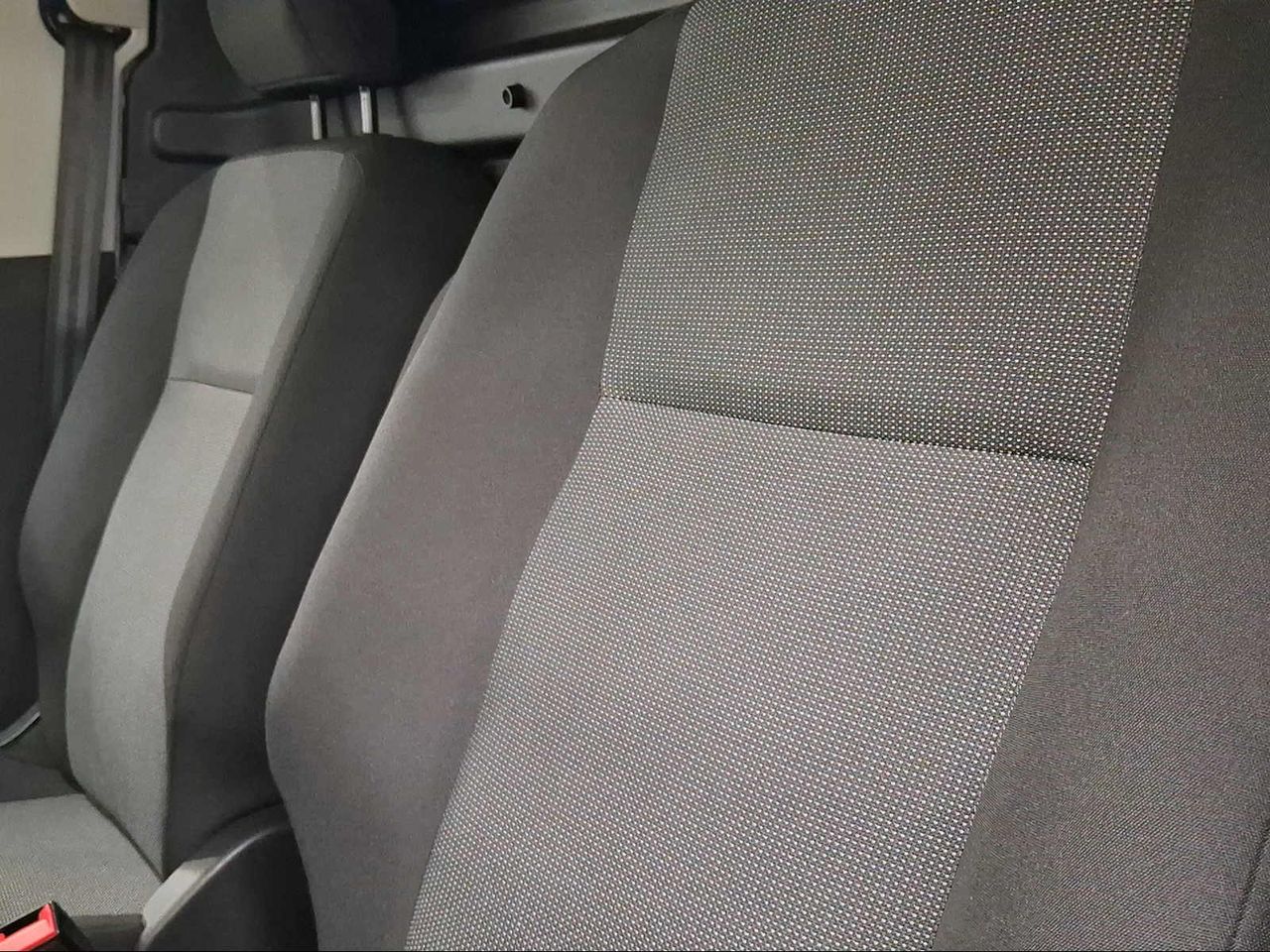 Toyota Proace City Van L1 1PL GX Plus 1.5D 100CV TM 1000KG   - Foto 22