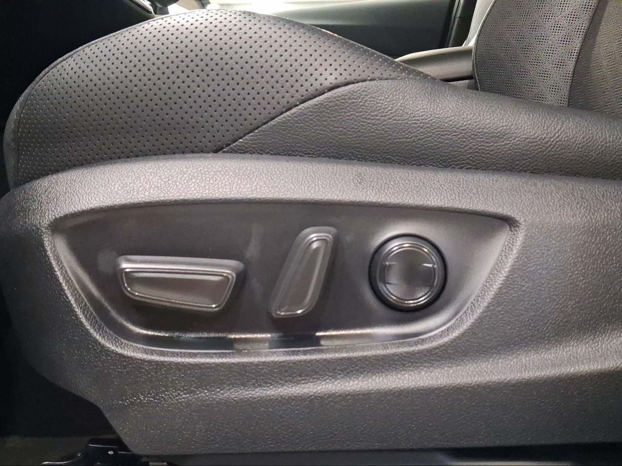 Toyota C-HR 2.0 180H Advance  - Foto 24