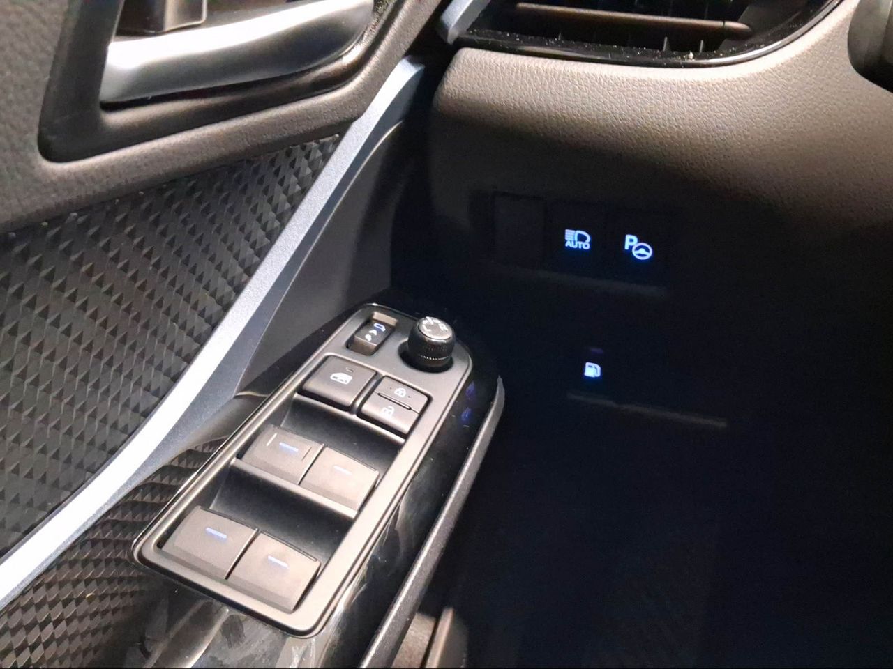 Toyota C-HR 2.0 180H Advance  - Foto 25