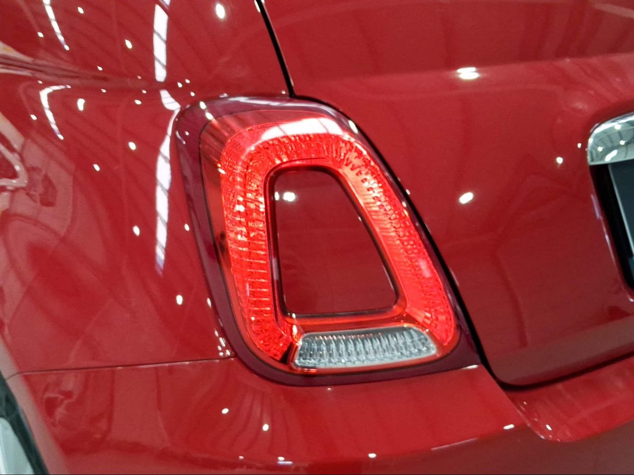 Fiat 500 Club 1.0 Hybrid 51KW (70 CV)  - Foto 19