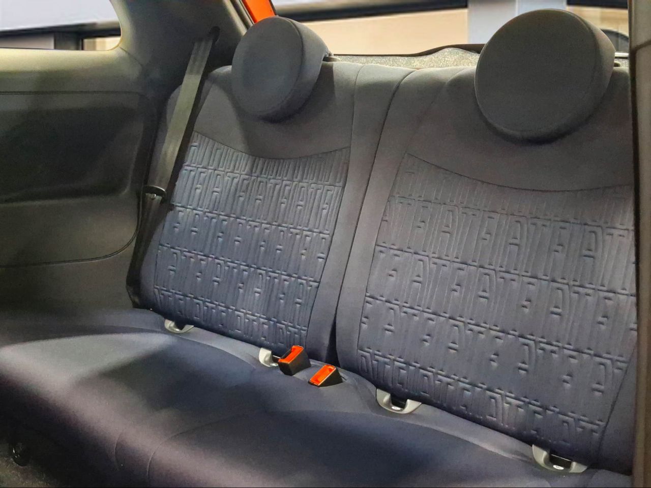 Fiat 500 Club 1.0 Hybrid 51KW (70 CV)  - Foto 11