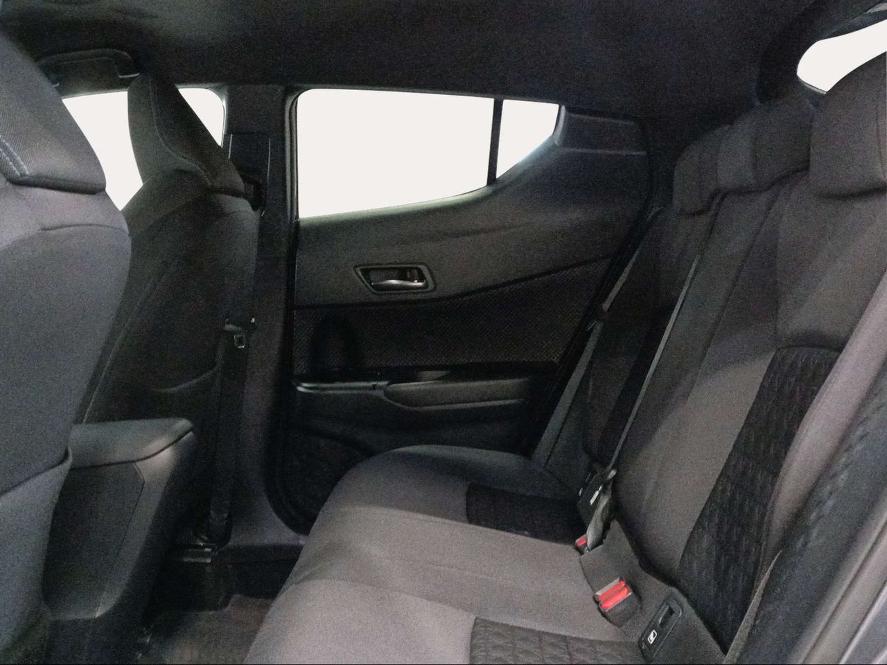 Toyota C-HR 1.8 125H Advance  - Foto 12