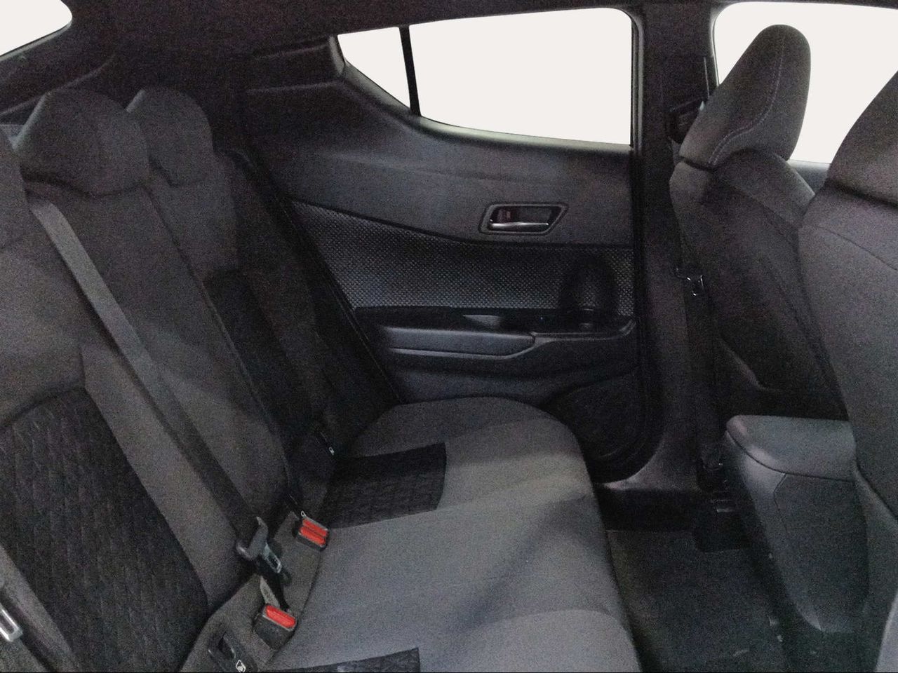 Toyota C-HR 1.8 125H Advance  - Foto 8