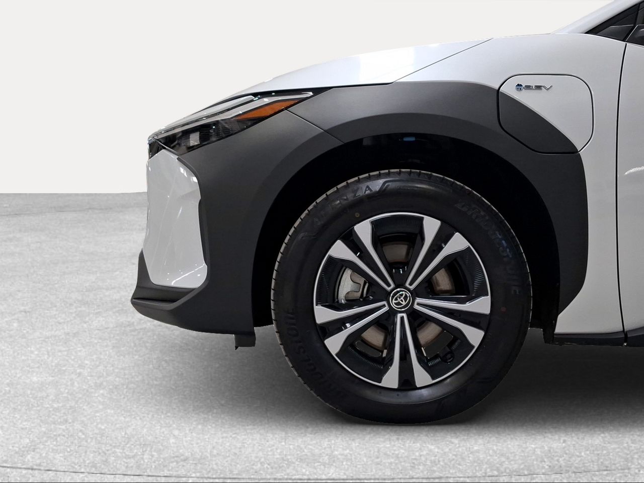 Toyota bZ4X 200E 4x2 Advance  - Foto 18