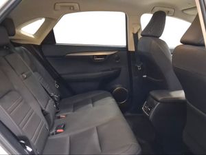 Lexus NX 2.5 300h Premium 2WD  - Foto 8