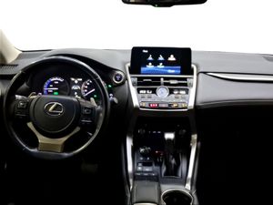 Lexus NX 2.5 300h Premium 2WD  - Foto 9