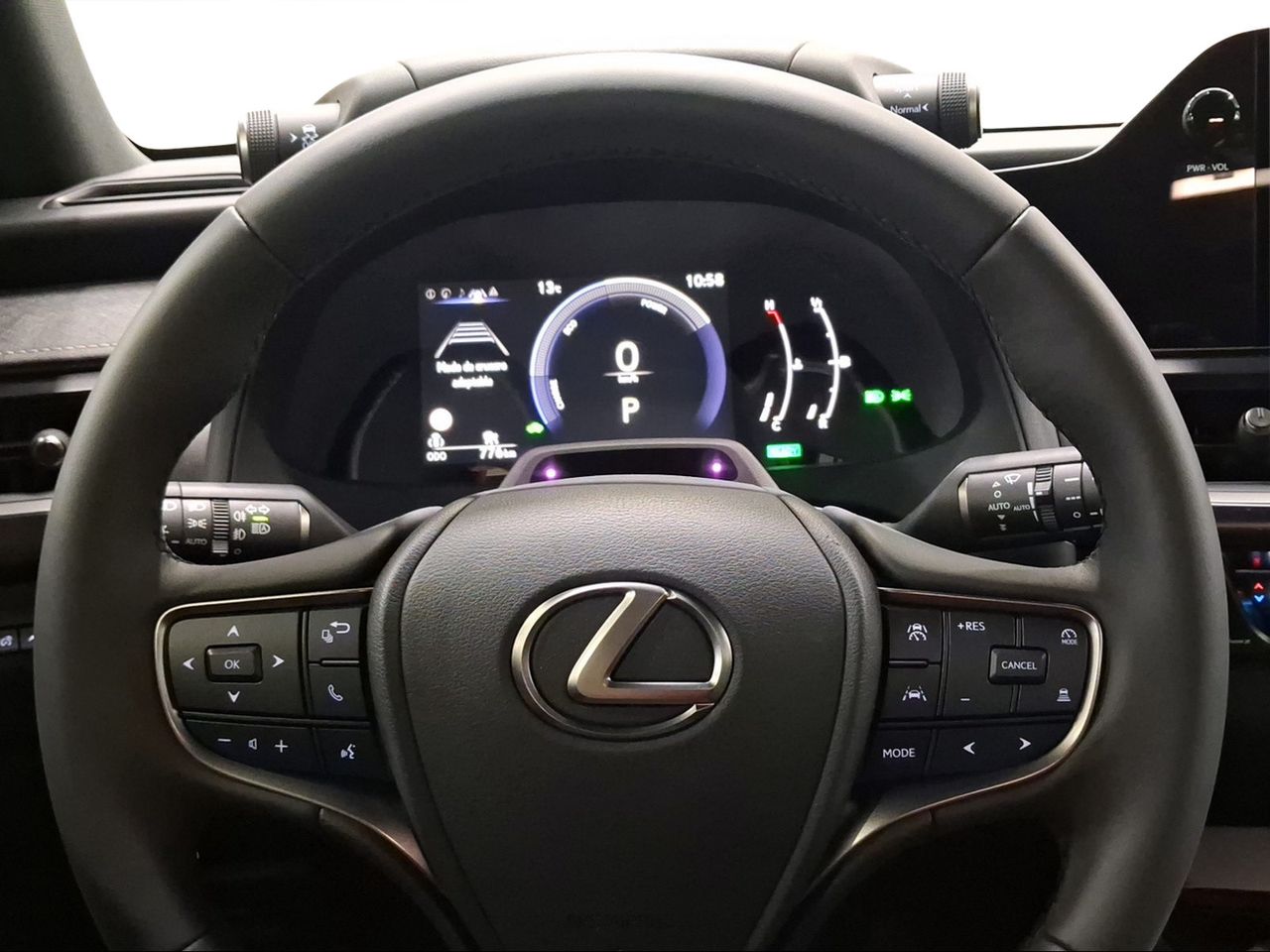 Lexus UX 2.0 300h UX Plus  - Foto 14