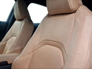 Lexus UX 2.0 300h UX Plus  - Foto 17