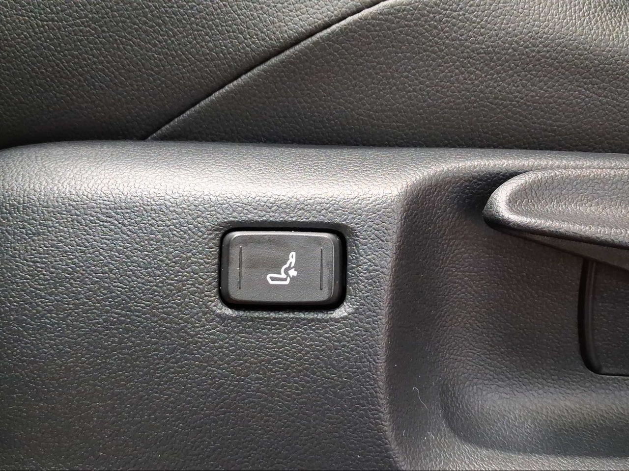 Toyota Yaris Cross 1.5 120H Adventure AWD-i  - Foto 23