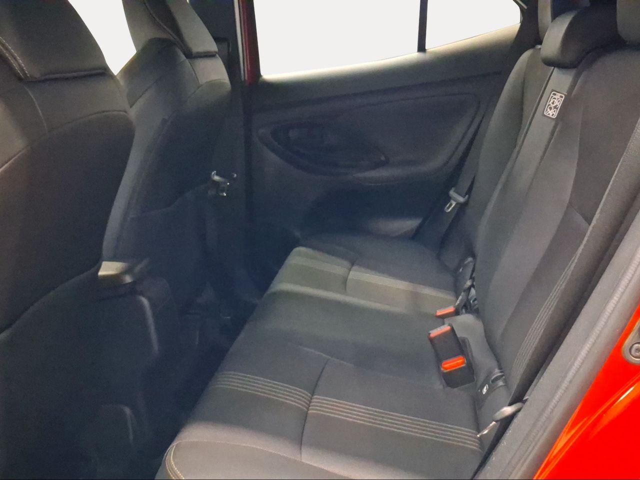 Toyota Yaris Cross 1.5 120H Adventure AWD-i  - Foto 12