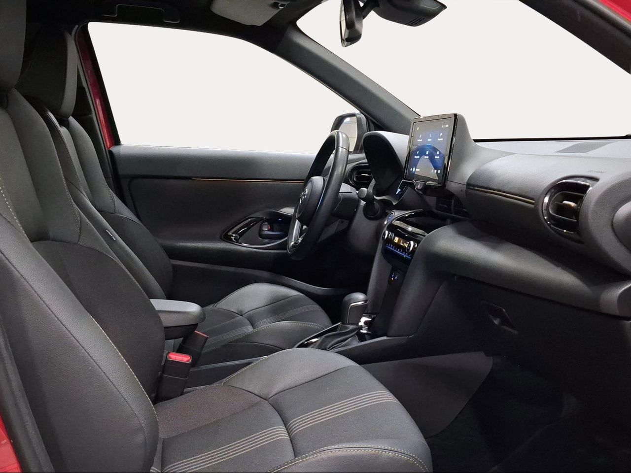 Toyota Yaris Cross 1.5 120H Adventure AWD-i  - Foto 7