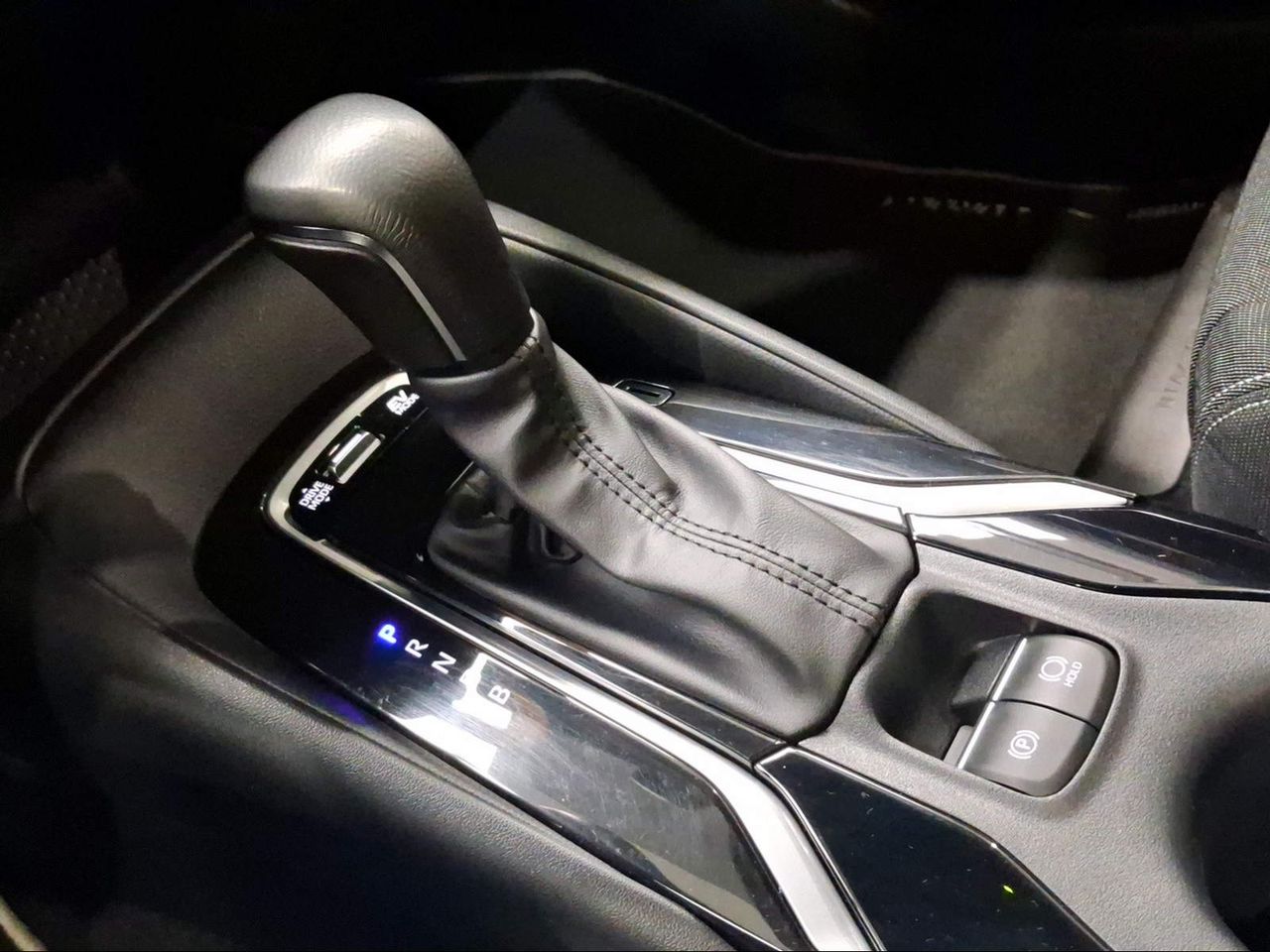 Toyota Corolla 140H Active Plus  - Foto 24