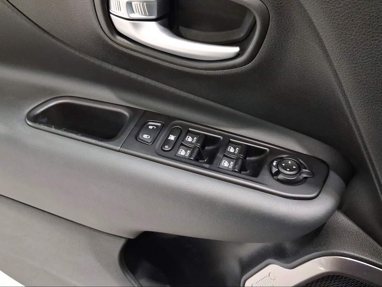 Jeep Renegade Limited 1.3G DDCT6 (150CV) 4x2 DDCT  - Foto 19