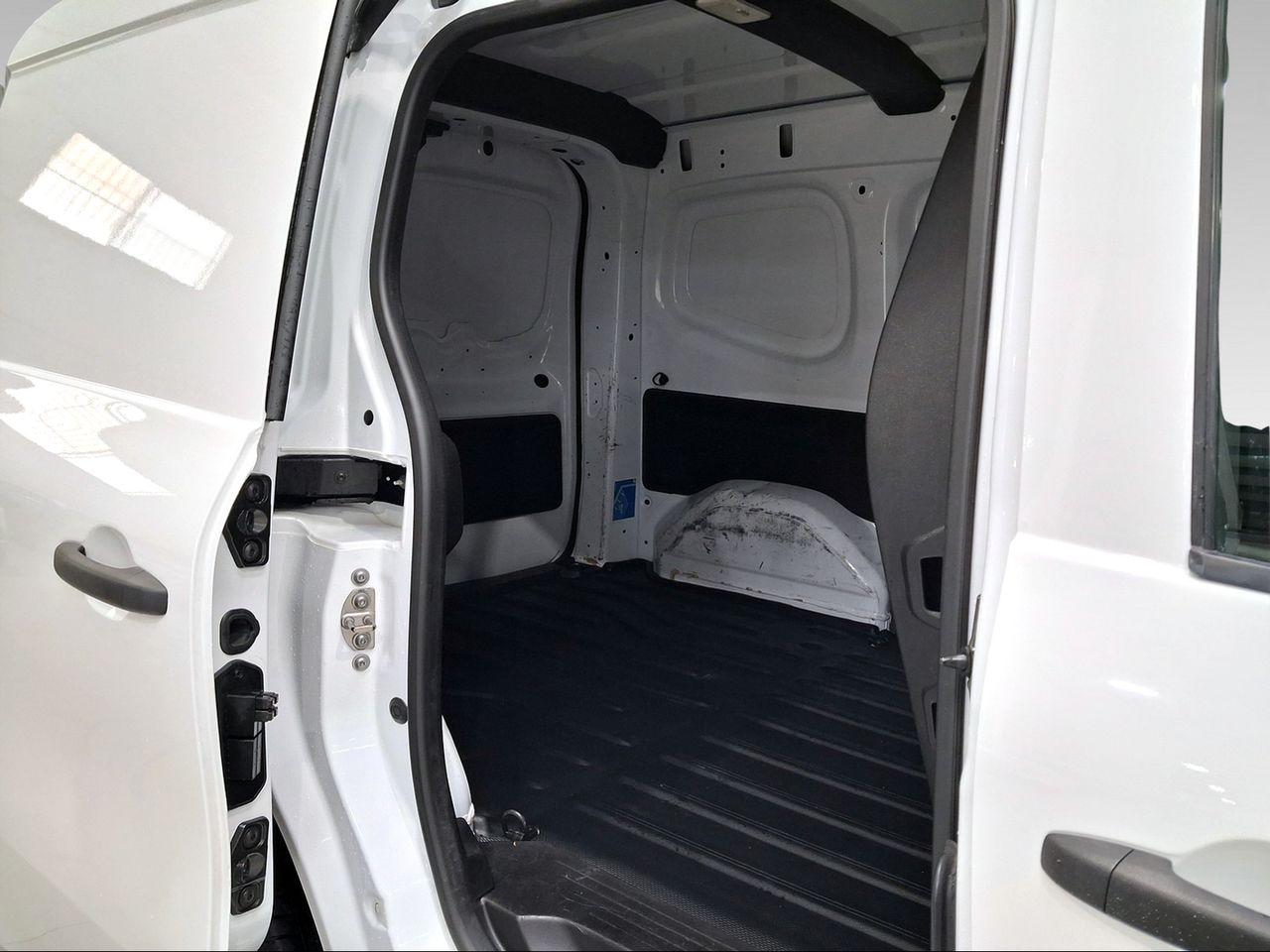 Renault Kangoo Furgón L1 1.5 Blue DCI 70 KW (95CV)  - Foto 11