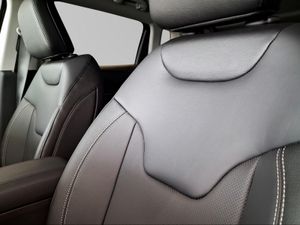 Jeep Compass eHybrid 1.5 MHEV 130HP Summit Dct  - Foto 21