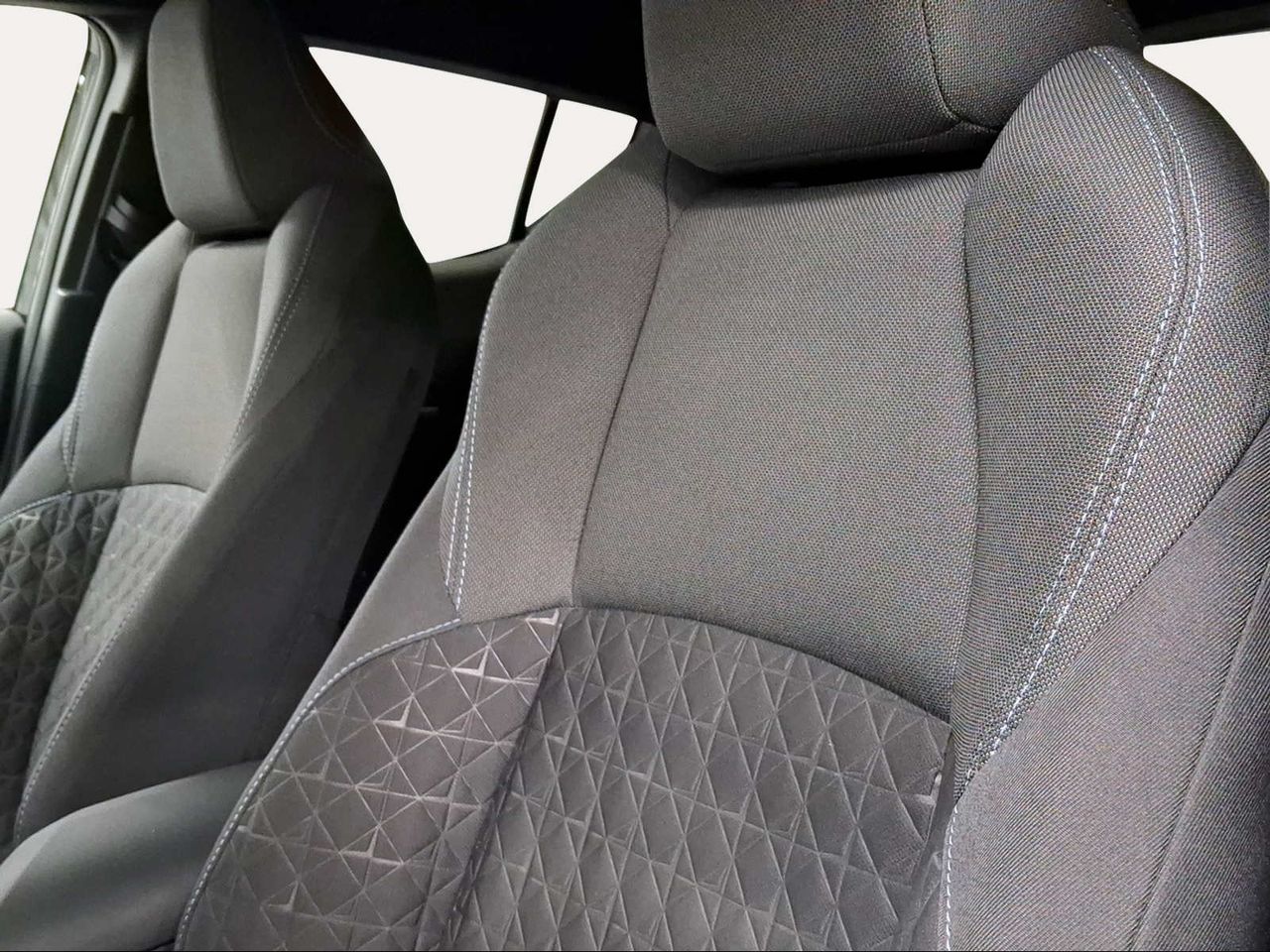 Toyota C-HR 1.8 125H Advance  - Foto 23