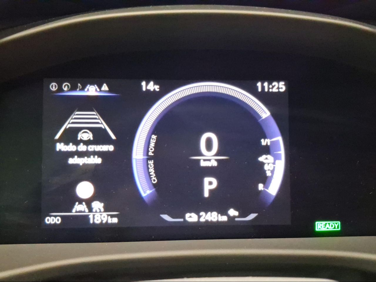 Lexus RZ 300e Executive  - Foto 13