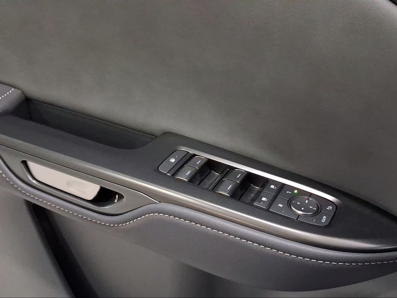 Lexus RZ 300e Executive  - Foto 17