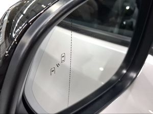 Lexus RZ 300e Executive  - Foto 23