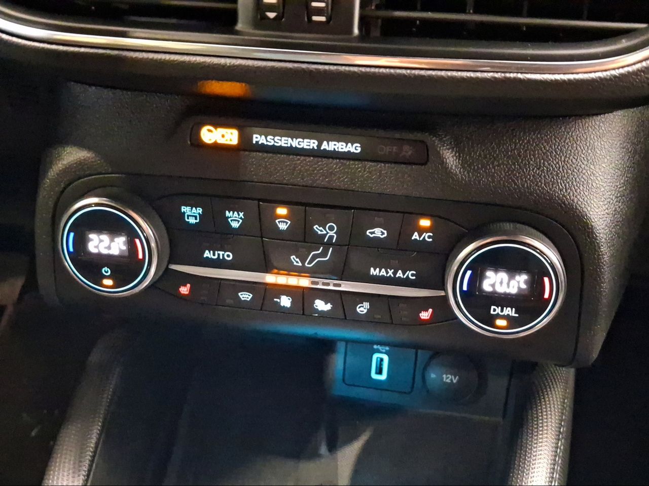 Ford Focus 1.0 Ecoboost MHEV 114kW Active SB  - Foto 22