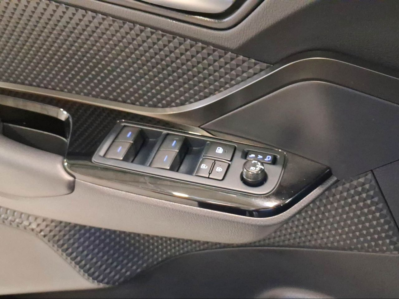 Toyota C-HR 1.8 125H Advance  - Foto 21