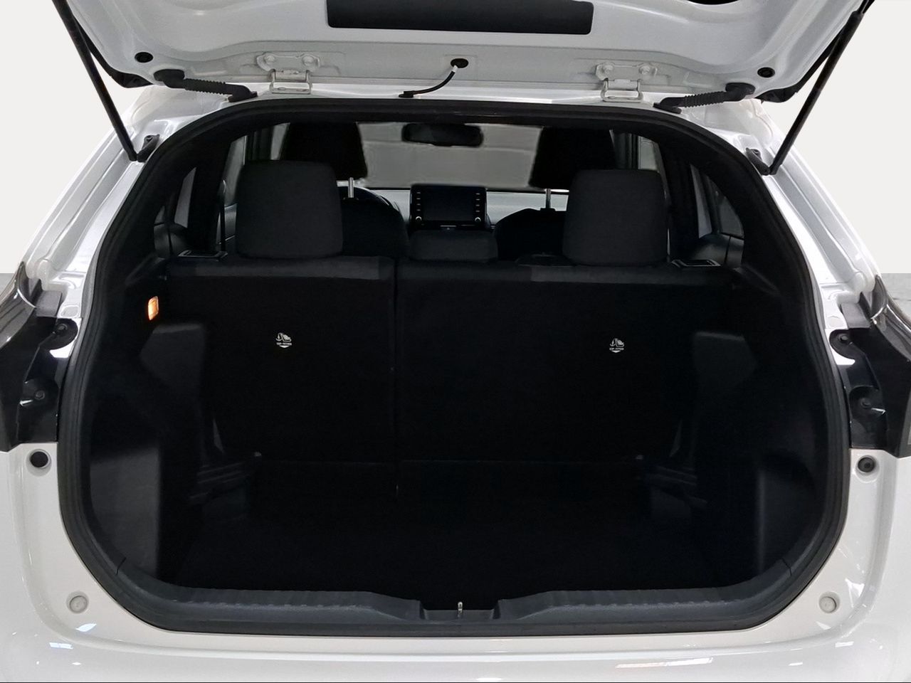 Toyota Yaris Cross 1.5 120H Active Tech  - Foto 11