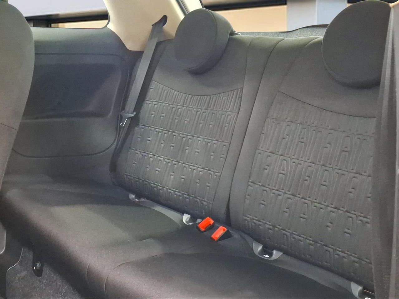 Fiat 500 Dolcevita 1.0 Hybrid 51KW (70 CV)  - Foto 11