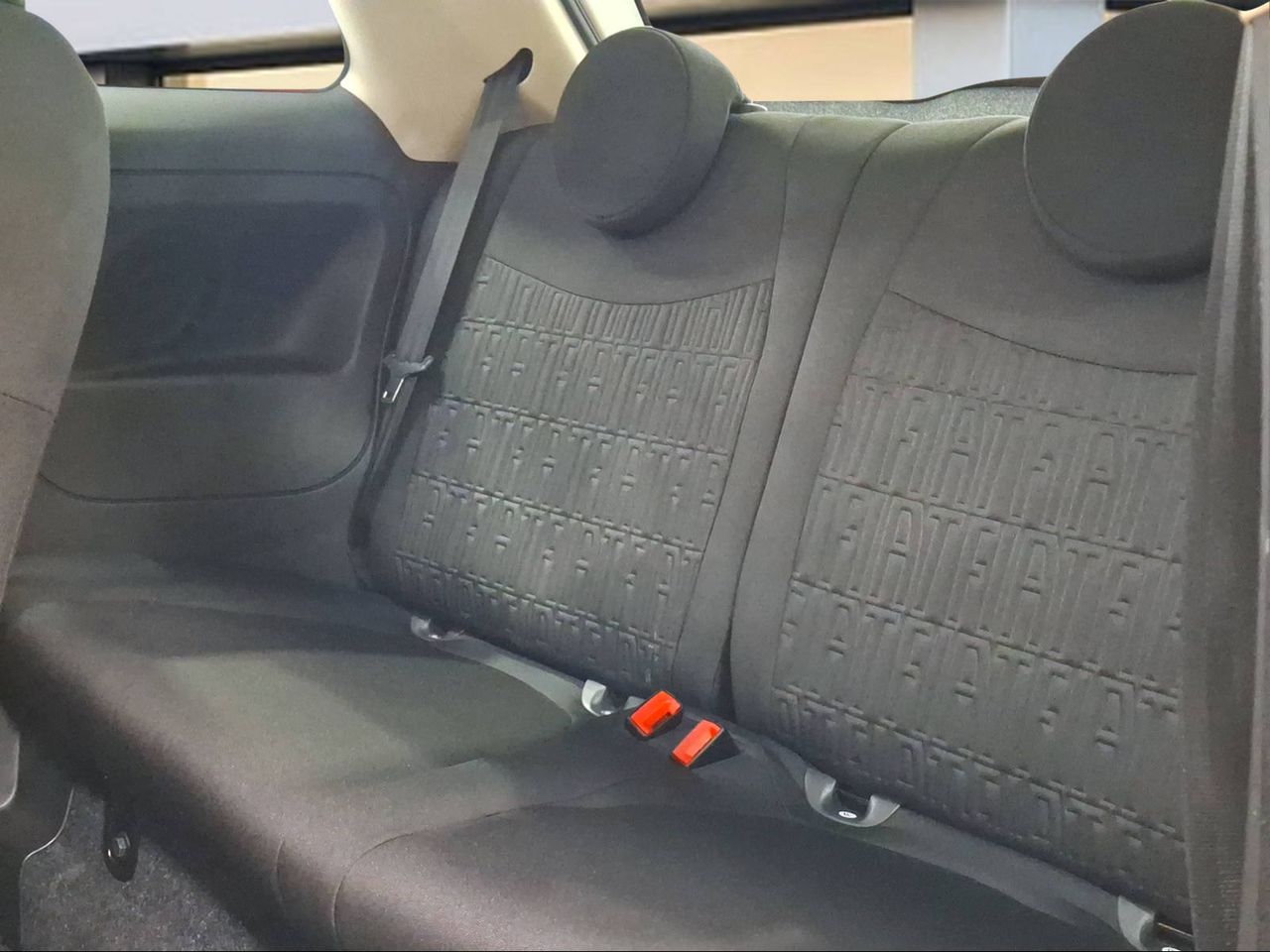 Fiat 500 Dolcevita 1.0 Hybrid 51KW (70 CV)  - Foto 11