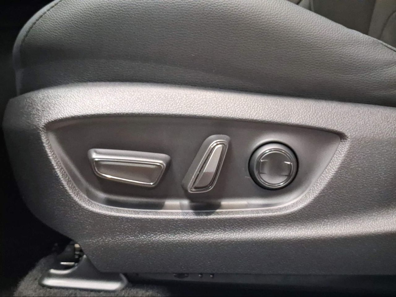 Toyota C-HR 2.0 220PH GR Sport  - Foto 29