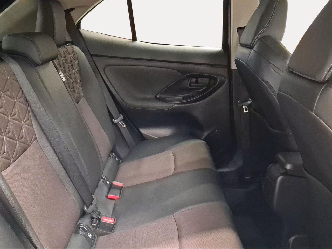 Toyota Yaris Cross 1.5 120H Style  - Foto 8