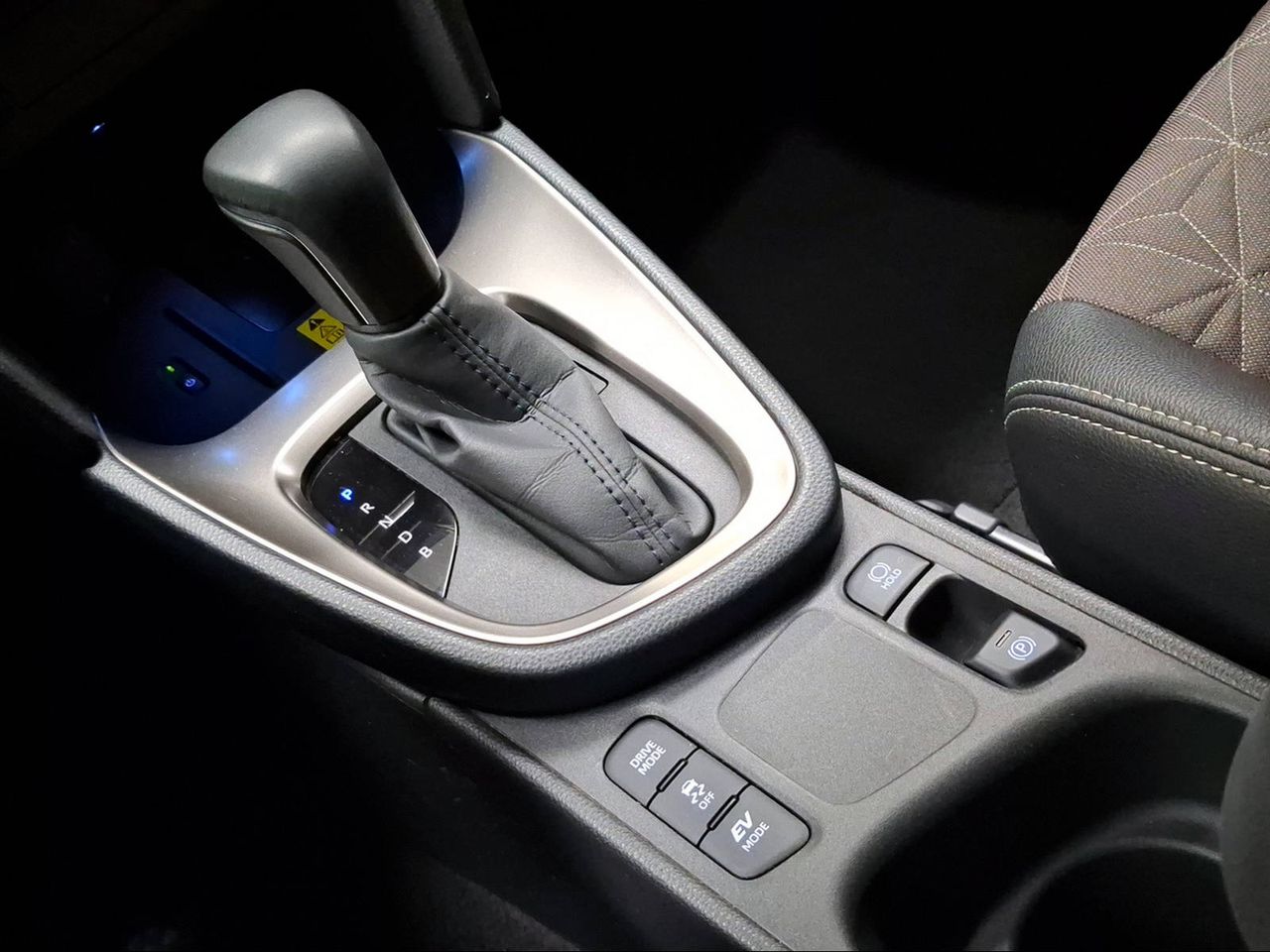 Toyota Yaris Cross 1.5 120H Style  - Foto 24