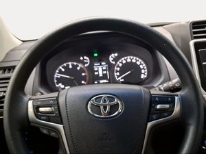 Toyota Land Cruiser 2.8 D-4D GX  - Foto 14