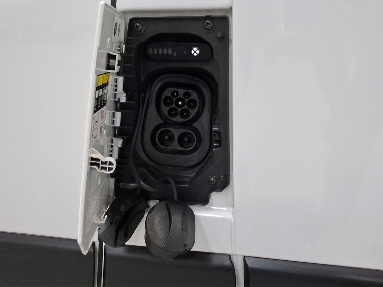 Toyota Proace Max Eléctrica VX L3H2 110KW 3.5H  - Foto 7