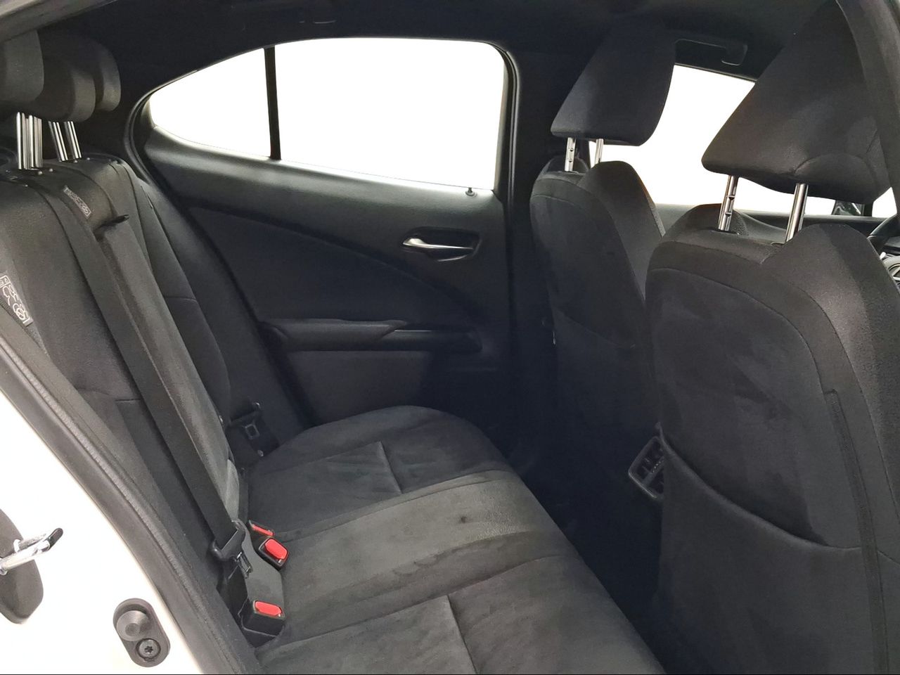 Lexus UX 2.0 250h Premium  - Foto 8