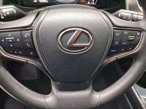 Lexus UX 2.0 250h Premium  - Foto 18