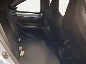 Toyota Aygo X Cross 1.0 VVT-I 72CV Play  - Foto 8