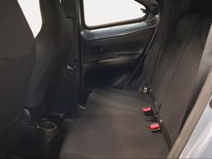 Toyota Aygo X Cross 1.0 VVT-I 72CV Play  - Foto 12