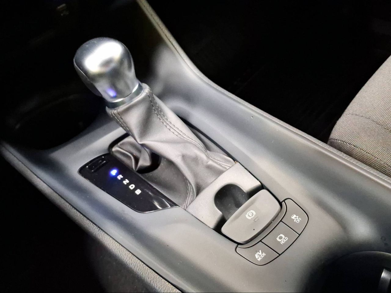 Toyota C-HR 1.8 125H Active  - Foto 21