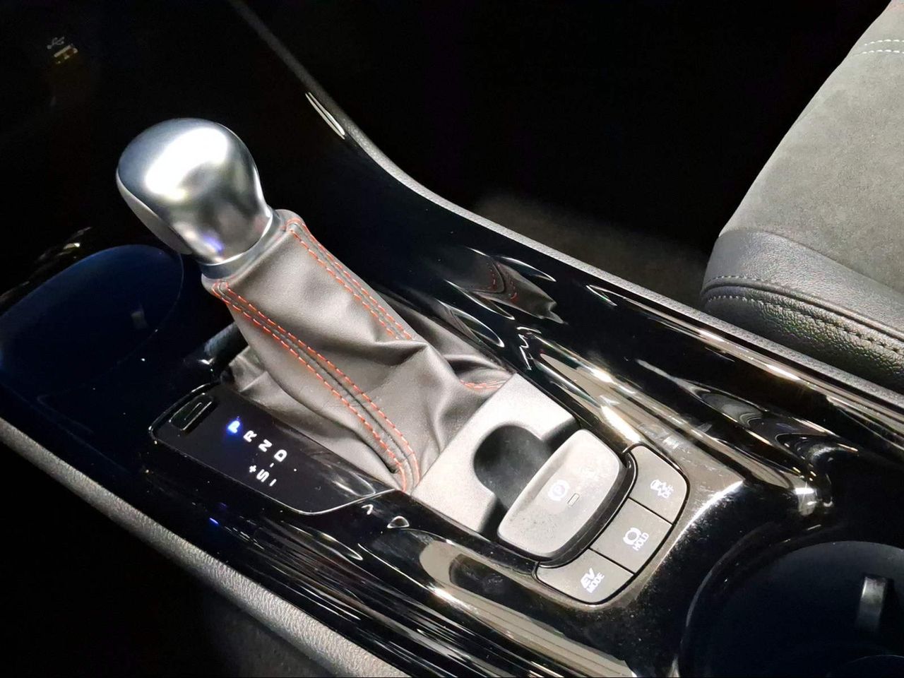 Toyota C-HR 2.0 180H GR Sport  - Foto 25