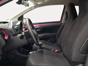 Toyota Aygo 1.0 70 x-cite  - Foto 13