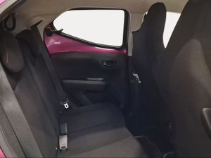 Toyota Aygo 1.0 70 x-cite  - Foto 8
