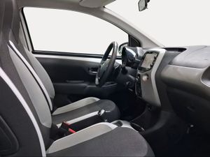 Toyota Aygo 1.0 70 x-sky x-shift  - Foto 7