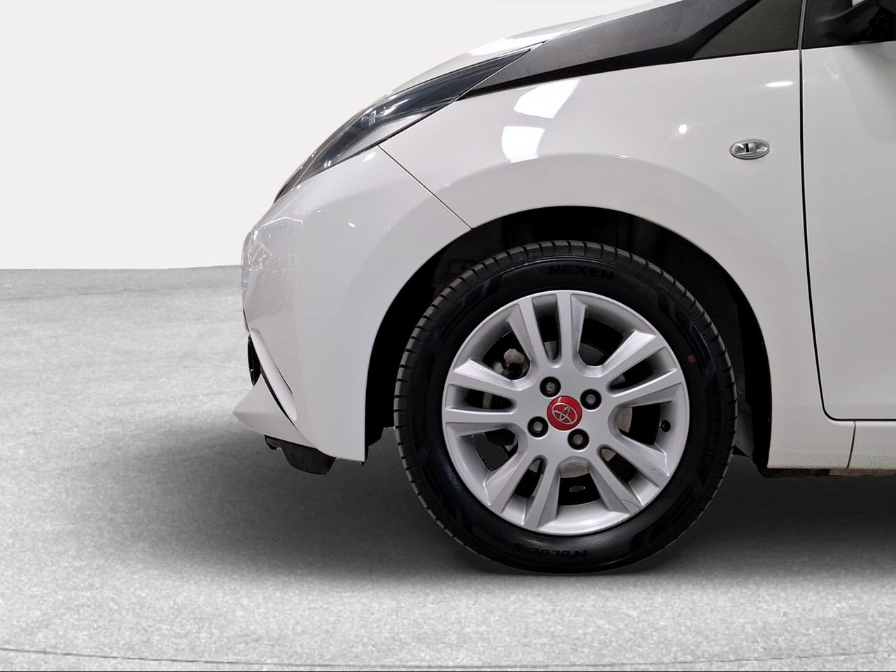 Toyota Aygo 1.0 70 x-sky x-shift  - Foto 17