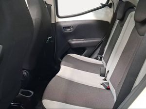 Toyota Aygo 1.0 70 x-sky x-shift  - Foto 12