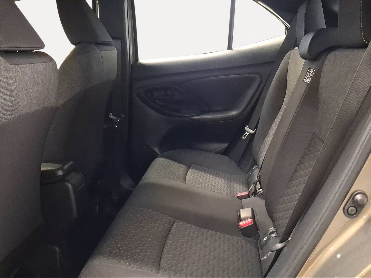 Toyota Yaris Cross 1.5 120H Active Tech  - Foto 12