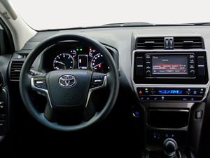 Toyota Land Cruiser 2.8 D-4D GX  - Foto 10