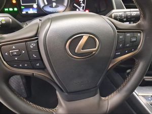 Lexus UX 2.0 250h Premium  - Foto 15