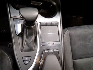 Lexus UX 2.0 250h Premium  - Foto 14