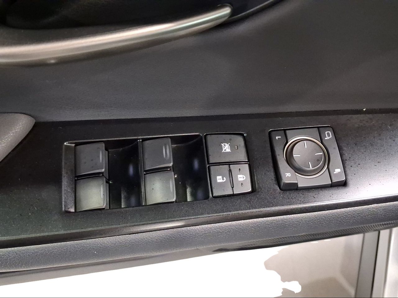 Lexus UX 2.0 250h Premium  - Foto 16